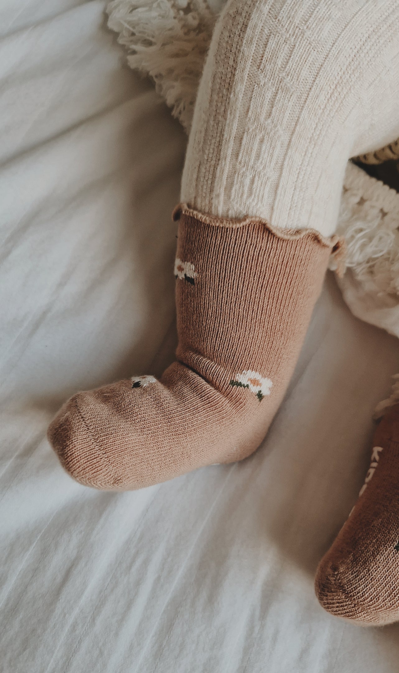 Kaia Frilly Socks - Floral
