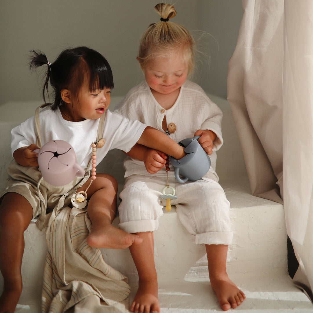 Silicone Snack Cup - Woodchuck