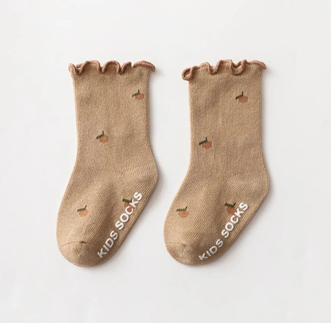 Kaia Frilly Socks - Peaches