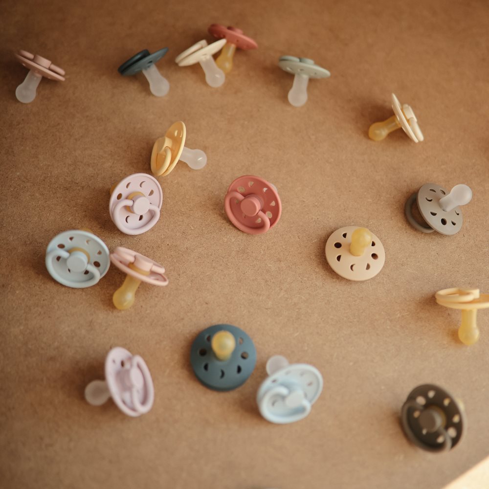 FRIGG Moon Phase - Round Latex Pacifier - Stone Blue