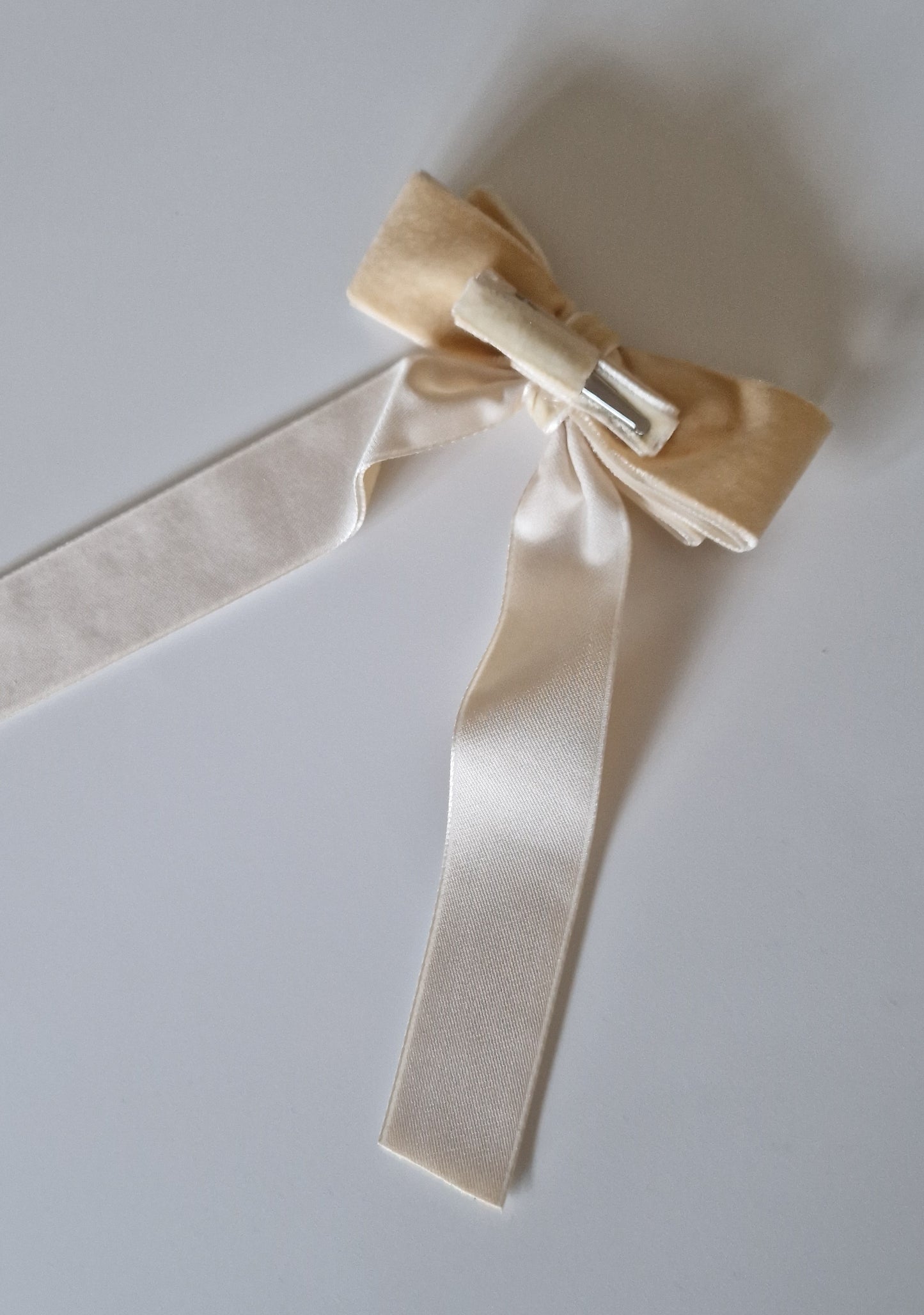 Velvet Ribbon Bow - Champagne
