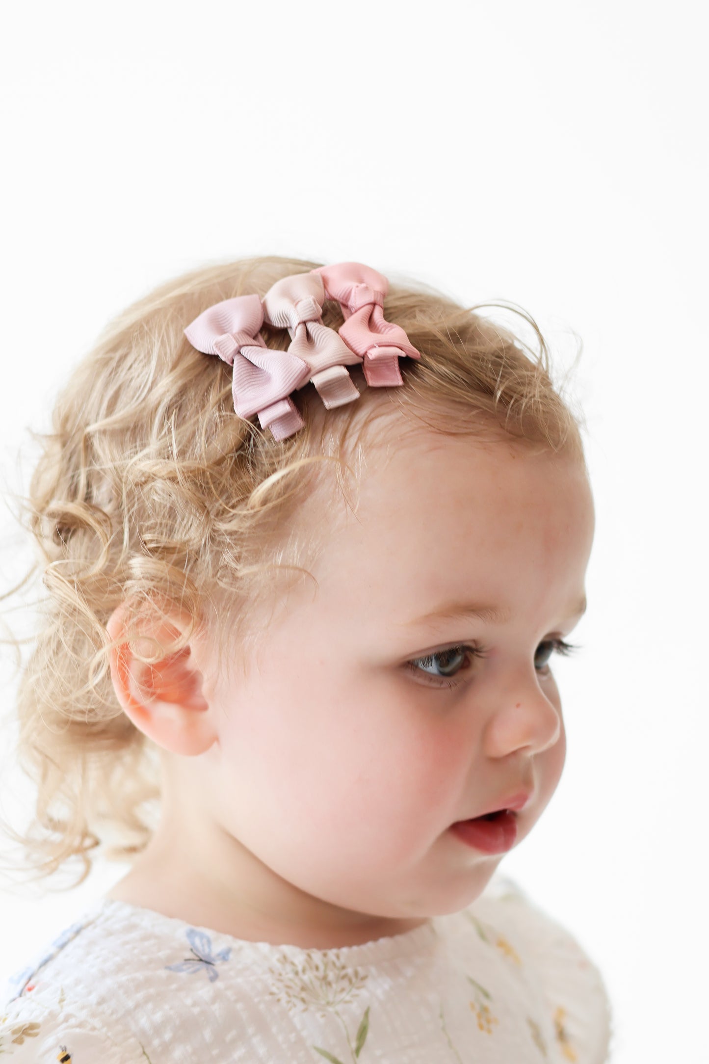 Dainty Bow Clips - 2 pack