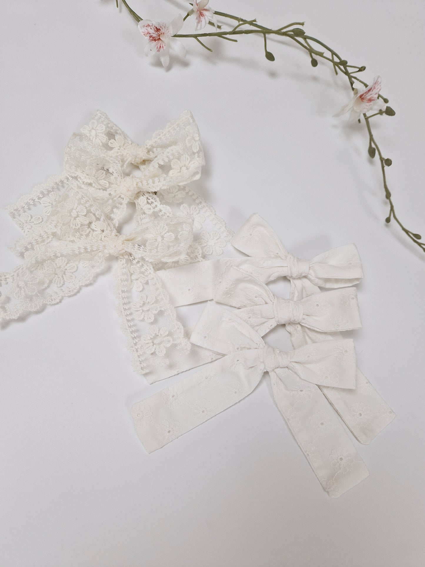 Arabella Hair Clip - Ivory