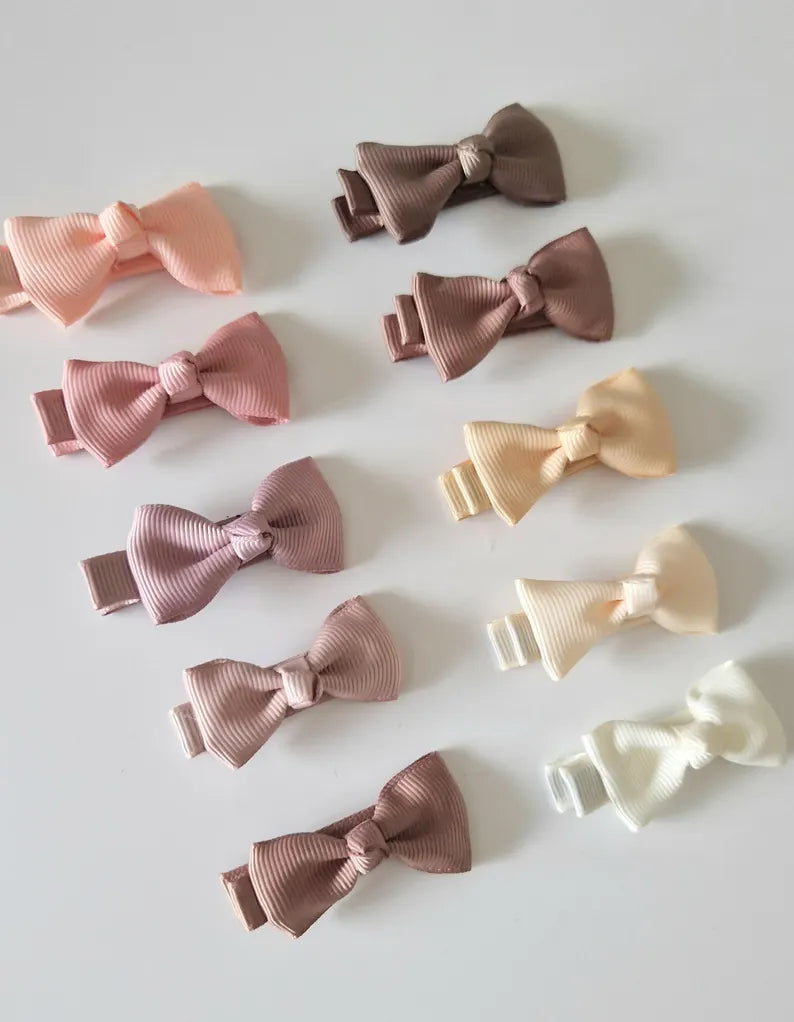 Dainty Bow Clips - 2 pack