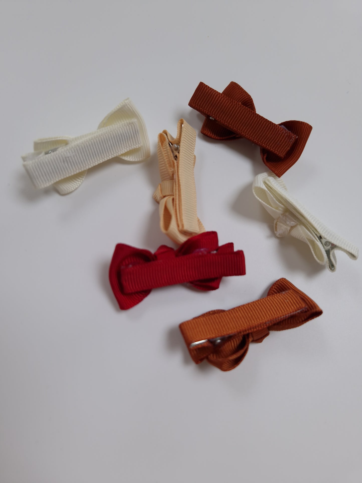 NEW Dainty Bow Clips - 3 pack
