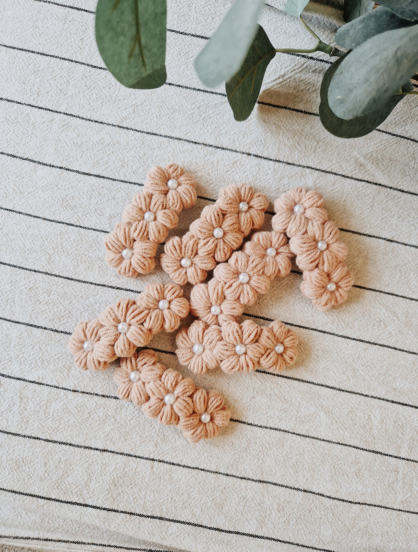 Peach Pearl Crochet Hair Clip